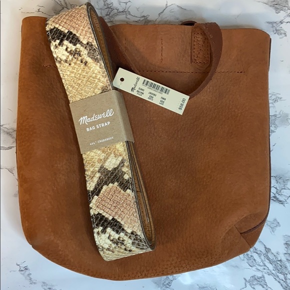 Madewell Handbags - Madewell small leather bag